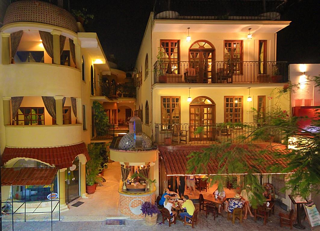 5th Avenue Hotel with Restaurant for Sale in Playa del Carmen